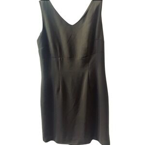 Sport Collection‎ green Dress sz. 12 V neck and back lined made in Canada